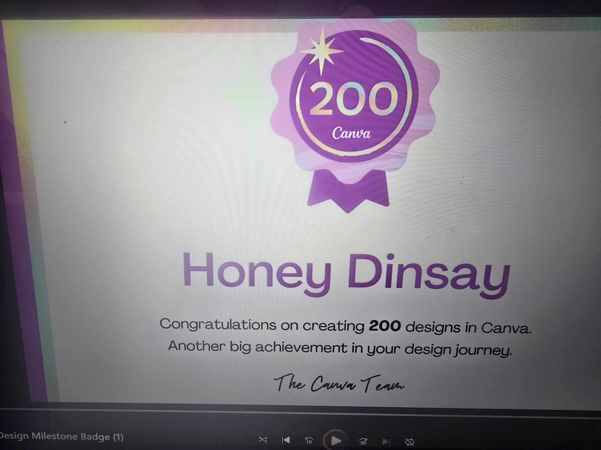 200 Designs canva